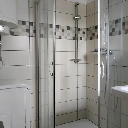 V Okrouhle Radouni Tatil Evi *